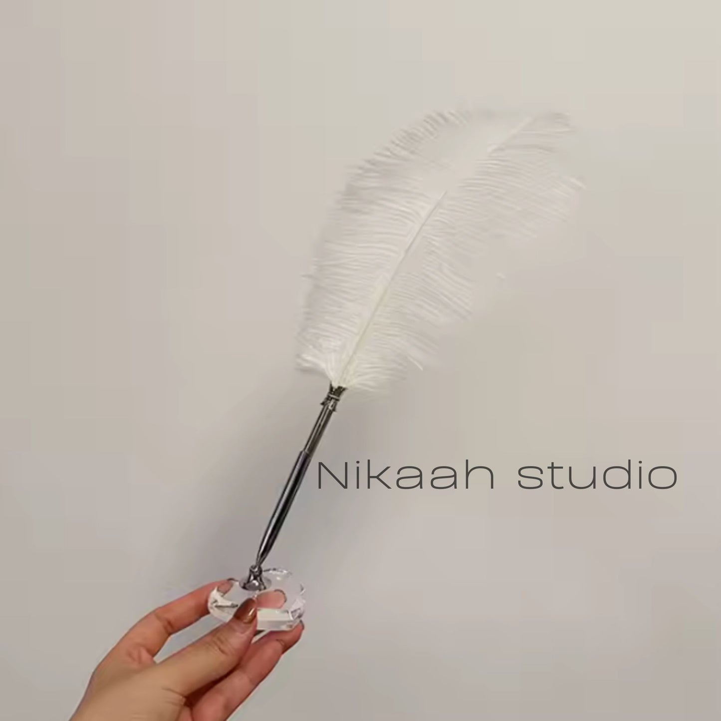 Quill pen white barrel