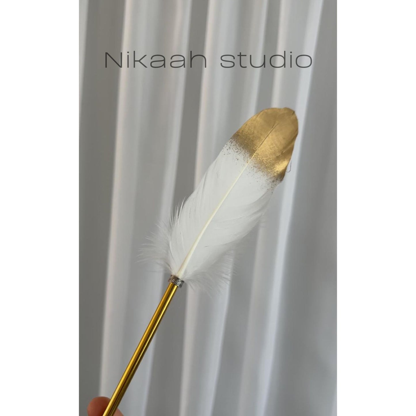 Gold Barrel Feather pen